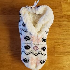 NWT Aerosoles Slipper Socks